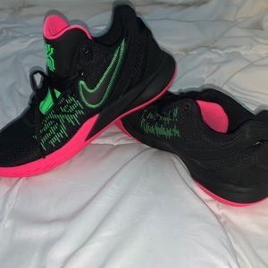 Kyrie basketball shoes